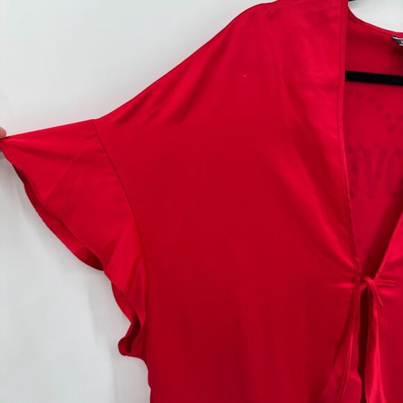NWT VICTORIA'S SECRET Red Flutter Sleeve "Love" Lightweight Satin Robe One Size - Picture 3 of 6